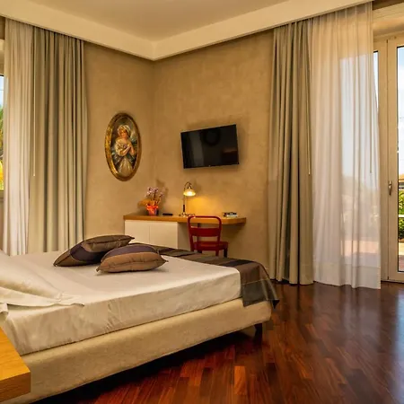 Maria 4* Giarre